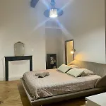 130 M2 Hyper Centre Cathedrale 아파트