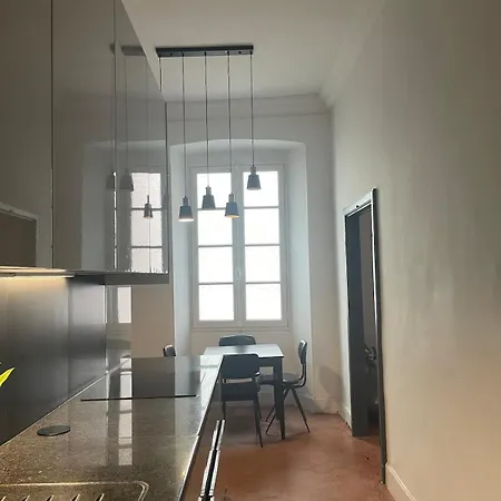 130 M2 Hyper Centre Cathedrale Апартаменти