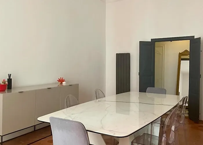 شقة 130 M2 Hyper Centre Cathedrale