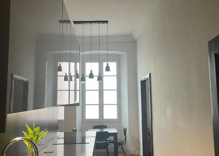 130 M2 Hyper Centre Cathedrale أجاكسيو